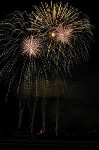 Festival pyrotechnique hippodrome d'Enghien les couleurs du val d'oise